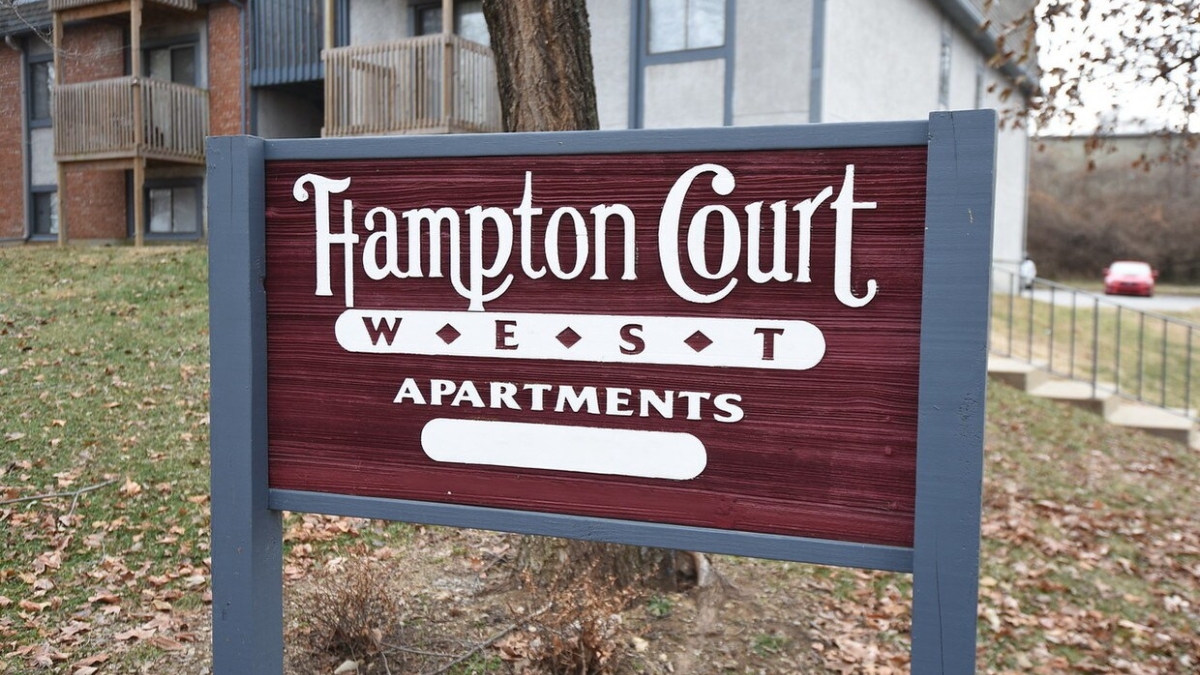 Hampton Court Apartments