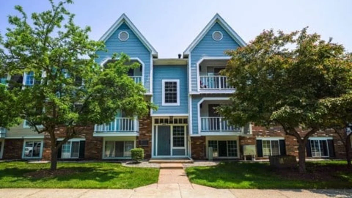 Apple Ridge Apartments